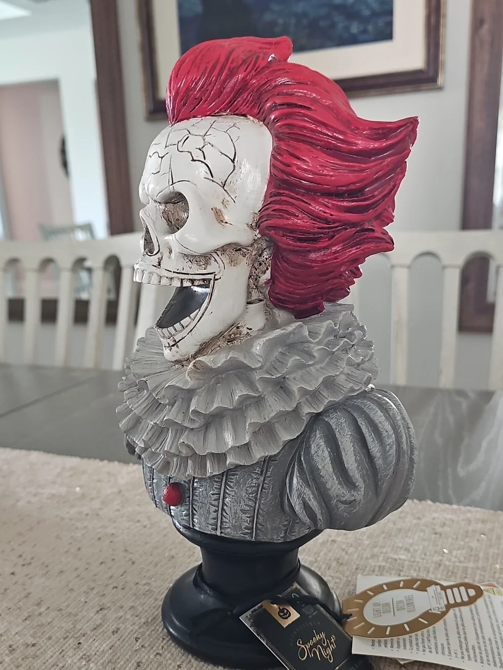NWT! Pennywise Light Up Skeleton Halloween Bust 🤡